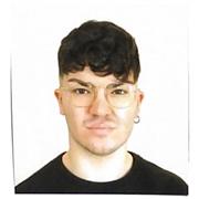 Sono un ragazzo giovane per qualunque aiuto, sono qua